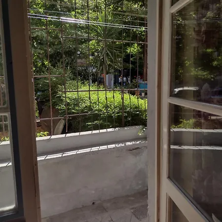 Era Echoes - Preserved Historical 아파트 티라나