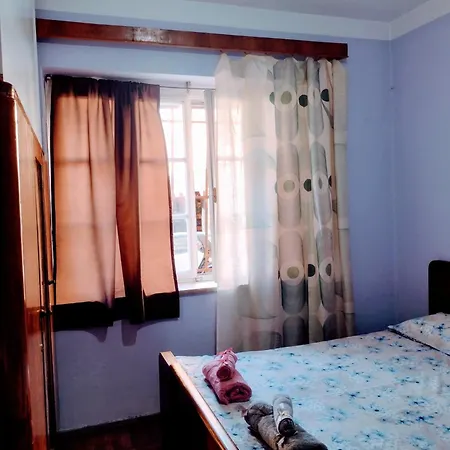 Era Echoes - Preserved Historical 티라나