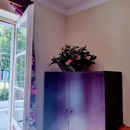 아파트 Era Echoes - Preserved Historical 티라나