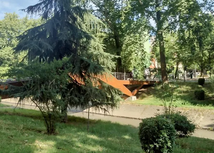 Apartamento Era Echoes - Preserved Historical Tirana