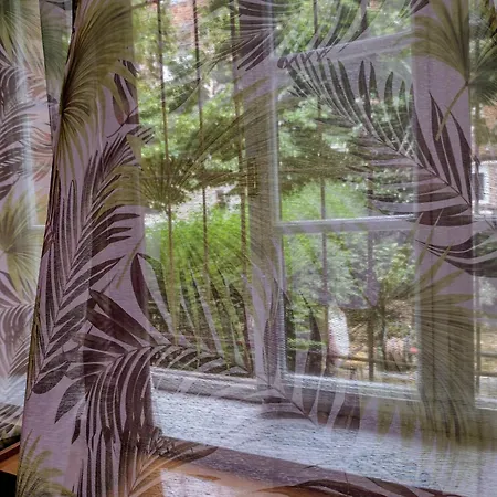 アパート Era Echoes - Preserved Historical ティラナ