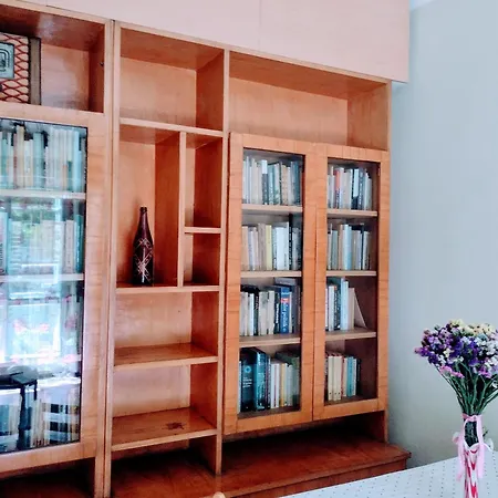 Era Echoes - Preserved Historical Apartment *