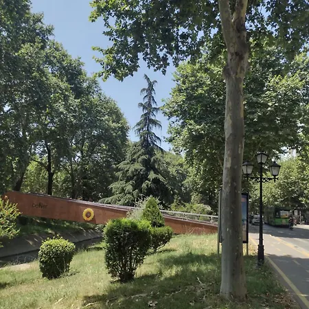 Era Echoes - Preserved Historical شقة